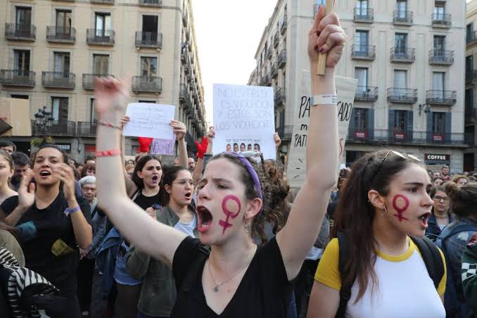 barcelona 14 year old girl raped ile ilgili görsel sonucu"