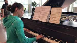 5.0 legally dad legally dad. Eileen Gu Piano At The Airport Youtube
