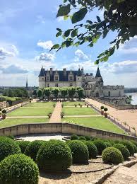 Le Chateau D Amboise La Demeure Des Rois Chateau De Blois Chateau France Architecture Renaissance