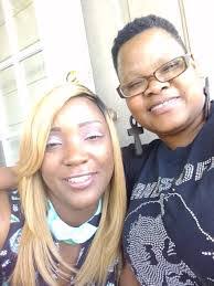 Mona Willis's Instagram, Twitter & Facebook