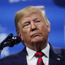 White House Halloween party has children create a 'Build the Wall' mural