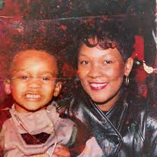 LeJAVELIN: High schooler LeBron James, unrelated to NBA legend LeBron  James, just beat the NMJC school record in the Javelin! 😳 Another LeBron  James! 👑