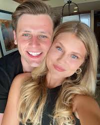 Tatum Lynn Baxter (@tatumlynnmusic) • Instagram photos and videos