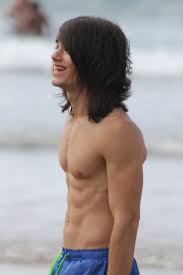 Instead, you can create some very long and slim spikes. Flo On Twitter What S Your Wish For Xmas Xmas Smile Beach Longhair Hair Hairandbeauty Boys Ripped Emo Emoboy Cute Beachbody Https T Co Hw6oyxwj1x