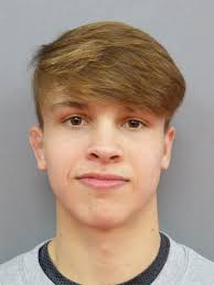 Two area wrestlers still alive at state championships