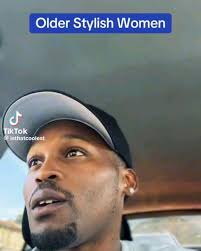 I mean do I need a caption tho....., #50andfabulous #lovinglife  #liveingmylifelikeitsgolden #aunaturale #allnatural #brownskingirl #redbone  #blackgirlmagic #bridgeparker #bag ##purse #cluch #Handbag