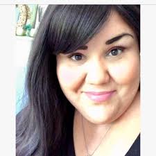 Iris Torres (@iris216)