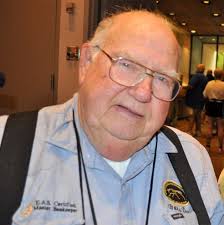 Go Tell the Bees. Sorry to share this news- Billy Davis, EAS Master  Beekeeper, Father of the Virginia Beekeeping Teacher's Consortium, man,  myth and legend is gone. Bill Bundy (Loudoun County) sent