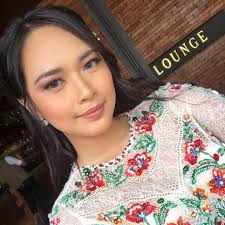 Setelah menikah, bersyukurnya tambah besar, sayangnya makin banyak,  sabarnya makin luas, pengertiannya semakin dalem. . Kalo ditanya, pacaran  hampir 10 tahun harusnya udah paham banget dong karakter dia gimana? Iya  bener, tapi