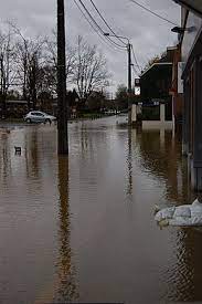 In belgië zijn plaatselijk overstromingen ontstaan door hevige regenval van afgelopen nacht. Overstromingen In Belgie 2010 Wikiwand