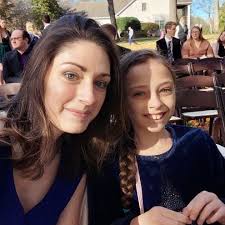 What are good newborn photographer recommendations in the Cookeville area?