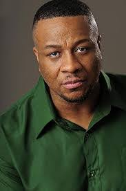 Lamar Burns's Instagram, Twitter & Facebook