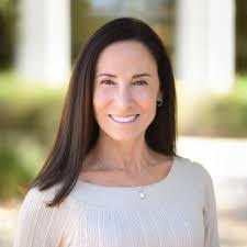 Laurie Dent's Instagram, Twitter & Facebook