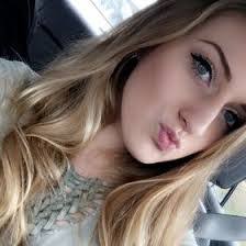 Amber Presley's Instagram, Twitter & Facebook