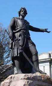 In the movie, he is hanged until he almost loses consciousness, stretched, disemboweled, and then beheaded. William Wallace 10 Facts About The Real Braveheart Learnodo Newtonic