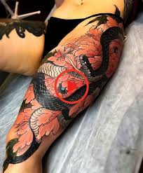 Japanese Inspiration Inkstinct Tatouages Irezumi Tatouage Cuisse Tatouages De Symbole Japonais Japanese Snake Tattoo Japanese Tattoo Tattoos For Women