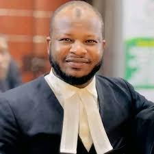 Kai kaka wata ya rinya Sabi da Bata da aikin Yi wllh BAZANYI wannan ba  kudin sai ya auramin bazawara har da canji na😎