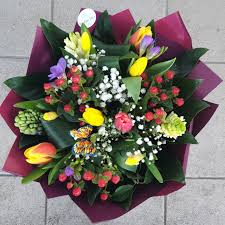 Ai nevoie de flori de primavara acum online la promotie. Buchet Primavara Paleta Flor