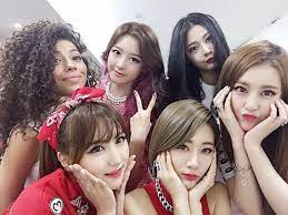 Rania Group Selca Credit 7raniagirls Source El Hairmakeup Rania Tae Hyeme Di Seulji Alex Xia