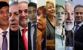 Jun 04, 2021 · en el caso de méxico es lamentable y muy opaco no solo el hecho de que candidatos(as) hayan sido asesinados(as), y otros heridos(as) de bala, sino que el partido que llevó a la presidencia a andrés manuel lópez obrador (amlo), o sea, el movimiento de regeneración nacional (morena) se haya visto en sendos escándalos de nepotismo y cooptación en la selección de quienes supuestamente para. Debate Archi Los 9 Candidatos Presidenciales Se Enfrentan Por Primera Vez Duna 89 7 Duna 89 7