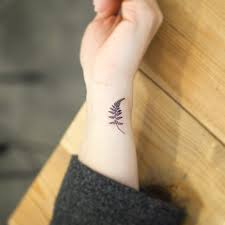 The main lines in a māori tattoo are called manawa, which is the māori word for heart. 15 Awesome Fern Tattoos