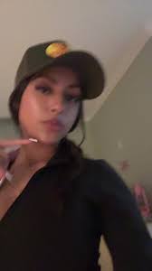 Im having attachment issues to this hat