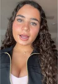 Mia Pugh's Instagram, Twitter & Facebook