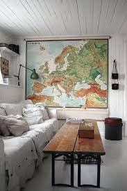 17 Inspiring Interiors With Vintage Maps Inexpensive Apartment Decorating Home Goods Decor Decorating With Maps