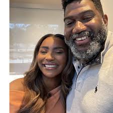 A new chapter begins! So excited to be joining the @cbsnewsatlanta team!  We're building a newsroom from the ground up, so you won't see us