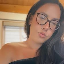 What's the best nail salon in Hilo?