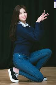 pin oleh c junuz di iz one 아이즈웡 selebritas kim honda