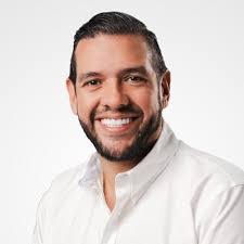 Diogenes Guzman's Instagram, Twitter & Facebook