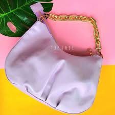 Info alhamdulilah, setelah libur panjang, tas lokal wanita kembali open order lagi. Jual Gyna Chain Bag Tas Selempang Wanita Tas Rantai Premium Tas Lokal Online Mei 2021 Blibli