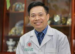Bác sĩ tuyến rất nhiệt tình lúc đầu bệnh rất nặng bệnh đào thải ra ngoài. Hai Láº§n Tá»« Chá»'i á»Ÿ Láº¡i Ä'á»©c Chá»n Vá» Viá»‡t Nam Ä'á»ƒ Lam Ä'iá»u Gi Ä'o Cho NgÆ°á»i Bá»‡nh