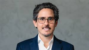 Apex Partners afasta presidente e diretor financeiro