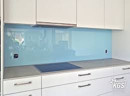 Diamant Glas Kuchenruckwand Mit Turkis Lackierung Auf Der Glasruckseite Glasplatte Kuche Kuchenruckwand Kuche