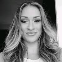 Lora Blair's Instagram, Twitter & Facebook