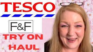 Stacie Pinkston's Instagram, Twitter & Facebook