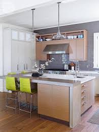 Un Cottage Contemporain En Bord De Lac Planete Deco A Homes World Chalet Contemporain Cuisine Moderne Cuisine Elegante