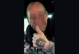 My thoughts go out to the relatives and children of jürgen conings, van ranst tweeted on sunday. Rechts Extremist Aangehouden Voor Dreiging Tegen Marc Van Ranst Mogelijk Een Copycat Van Jurgen Conings Jurgen Conings Hln Be
