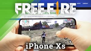Here the user, along with other real gamers, will land on a desert island from the sky on parachutes and try to stay alive. Garena Free Fire Iphone Xs Gameplay Performance Check Up Youtube