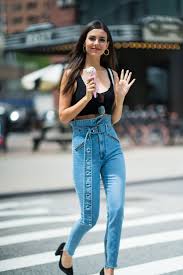 Victoria justice is an american actress, known for her roles in several tv series. Celebrity Jeans Victoria Justice In New York Justfabzz