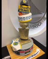 And there are plenty of favors for the kids as well: Bay Area Bakery Creates Detailed Cake For Nba Champion Golden State Warriors Bakemag Com June 15 2017 15 32