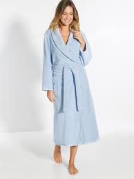 Privilégiez des matières légères comme le coton, le polyester ou la soie pour un tombé sublime. Robe De Chambre Peignoir Femme Grandes Tailles Daxon