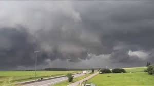 Gebrauchte tornado power boats zum verkauf in frankreich. Chasing A Supercell With A Tornado 9 6 2014 Frankreich Youtube