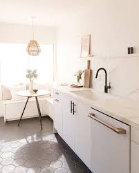 Dreamy Bright Kitchen With Semihandmade White Slab Cabinet Doors In 2020 Built In Dishwashers Cabinet Fronts Bright Kitchens