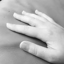 50 beautiful finger tattoo for women for creative juice. Pros Cons Of White Ink Tattoos On Skin 2021 Dark Black Pale Brown