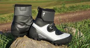 Specialized Defroster Im Test Warme Und Trockene Fusse Im Winter Emtb News De In 2020 Wakeboarding Winterschuhe Camping And Hiking