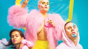 Bianca kronlöf, cunoscut(ă) pentru siv sover vilse. Systrarna Kronlof Slapper Singel Om Sexuellt Vald Etc