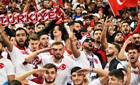 Süper lig'de dördüncü haftanın kapanış maçında aytemiz alanyaspor. Lidere Selam Dur